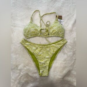 NWT Berlook Green Floral Patterned Bikini Set Medium